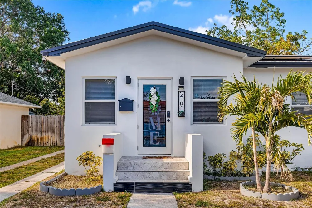 218 SW 7th Street Dania Beach, FL 33004