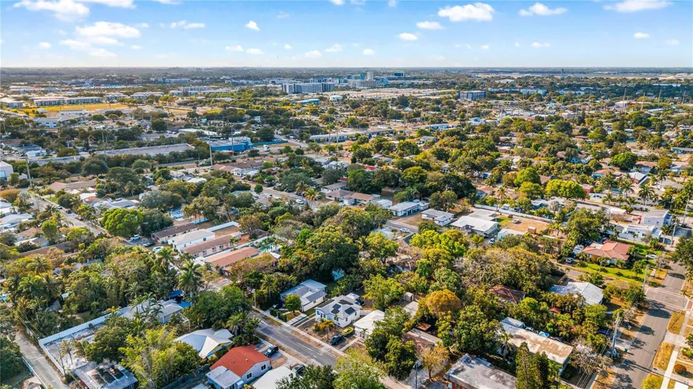 218 SW 7th Street Dania Beach, FL 33004