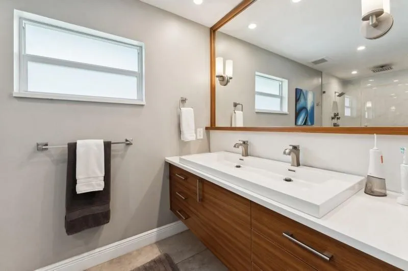 13 Little Harbor Way Deerfield Beach, FL 33441