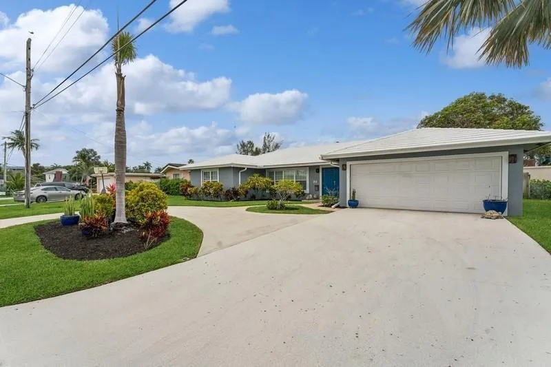 13 Little Harbor Way Deerfield Beach, FL 33441