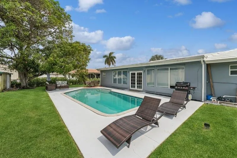 13 Little Harbor Way Deerfield Beach, FL 33441