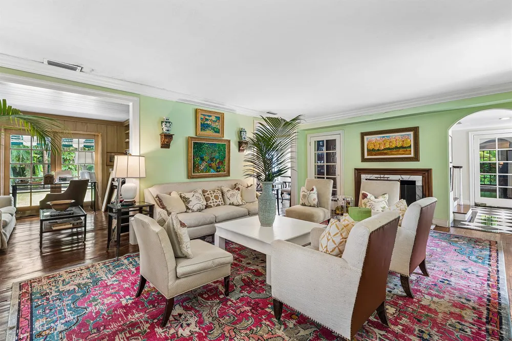 210 Merrain Road Palm Beach, FL 33480