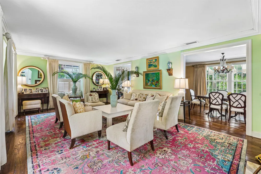 210 Merrain Road Palm Beach, FL 33480