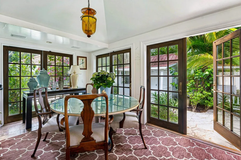 210 Merrain Road Palm Beach, FL 33480