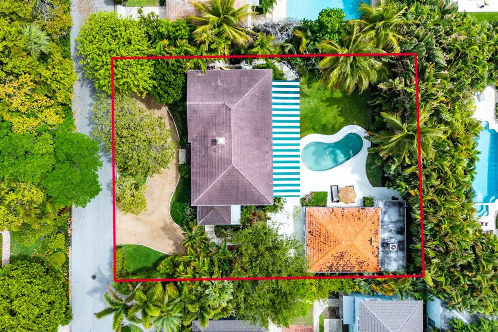 210 Merrain Road Palm Beach, FL 33480
