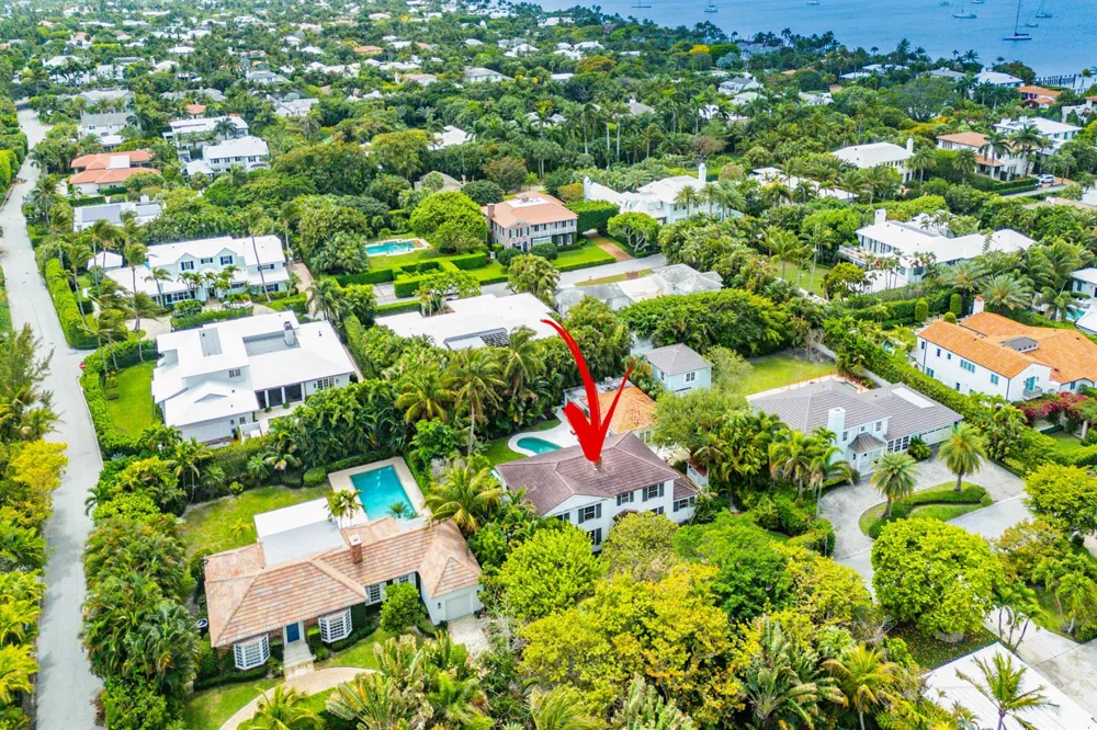 210 Merrain Road Palm Beach, FL 33480