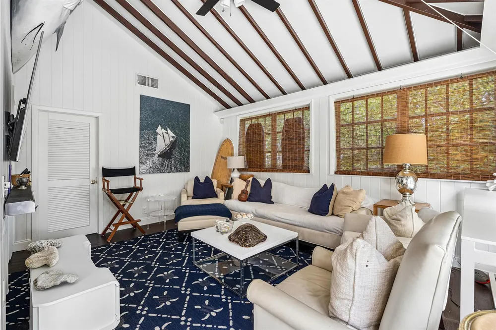 210 Merrain Road Palm Beach, FL 33480