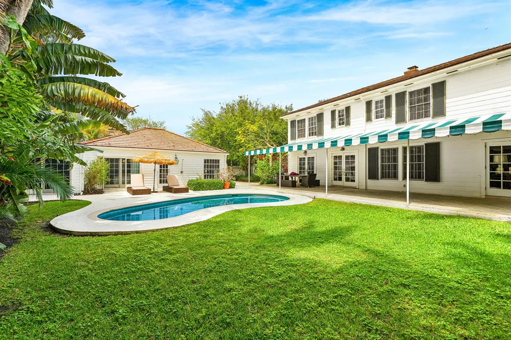 210 Merrain Road Palm Beach, FL 33480