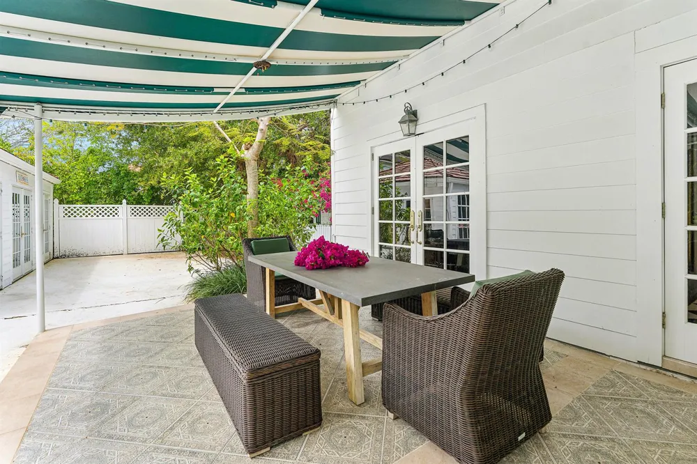 210 Merrain Road Palm Beach, FL 33480