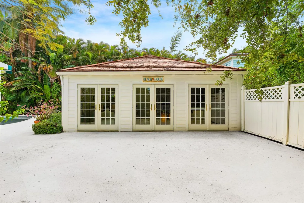 210 Merrain Road Palm Beach, FL 33480