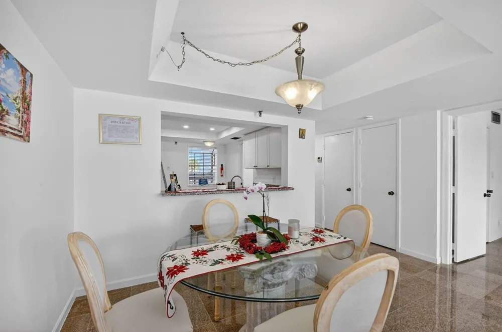 7030 Half Moon Circle #117 Hypoluxo, FL 33462