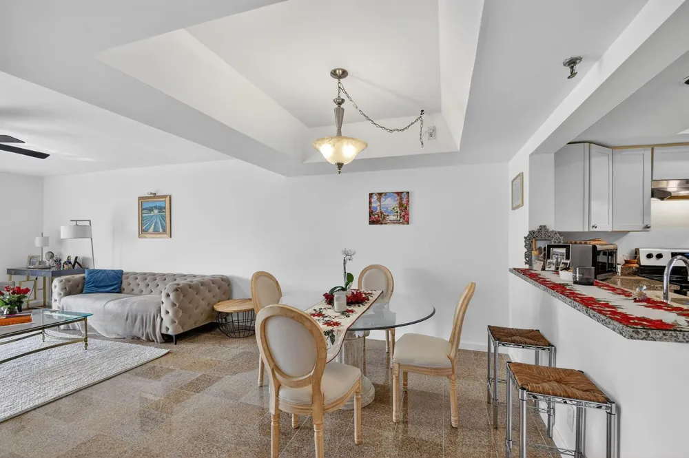 7030 Half Moon Circle #117 Hypoluxo, FL 33462