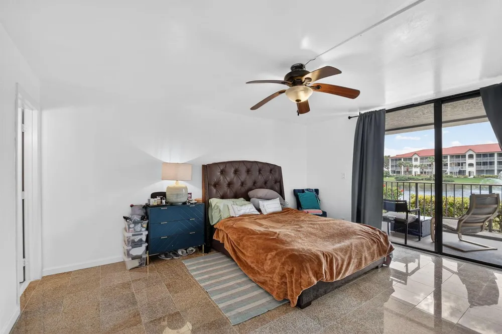 7030 Half Moon Circle #117 Hypoluxo, FL 33462