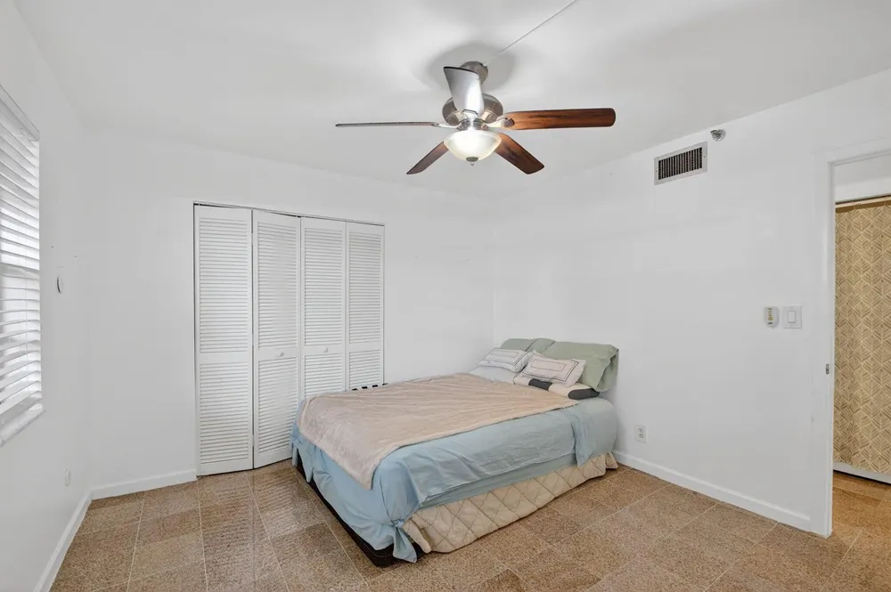 7030 Half Moon Circle #117 Hypoluxo, FL 33462