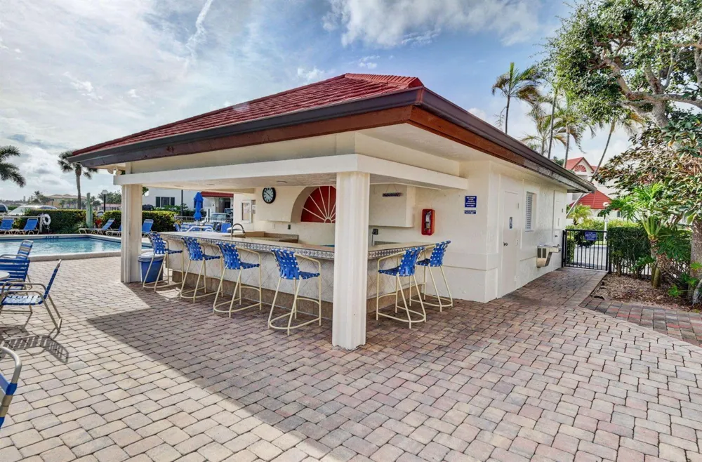 7030 Half Moon Circle #117 Hypoluxo, FL 33462