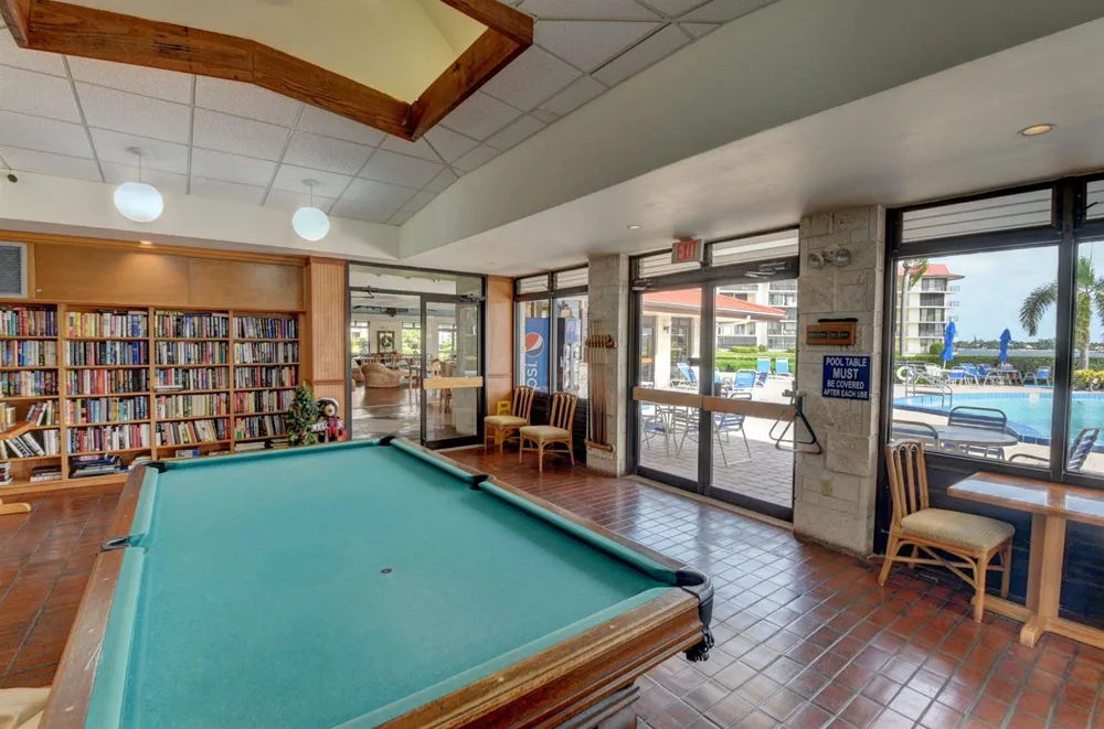 7030 Half Moon Circle #117 Hypoluxo, FL 33462