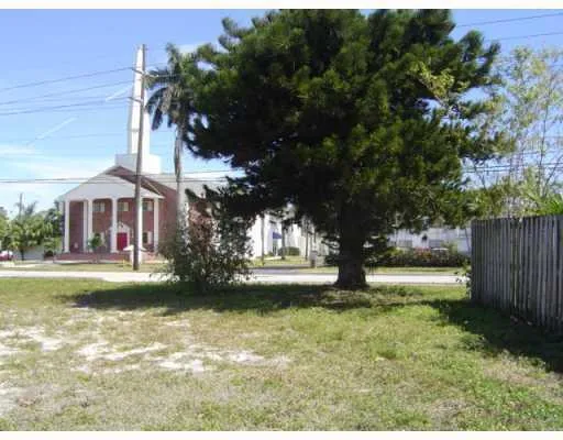900 Guava Isle Fort Lauderdale, FL 33315