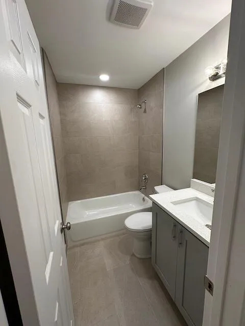 1741 3rd Ave Avenue #6 