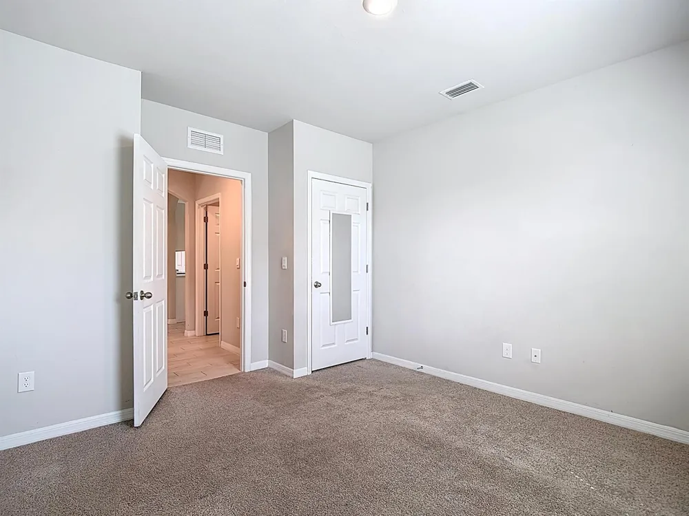 524 W Glendale Avenue 