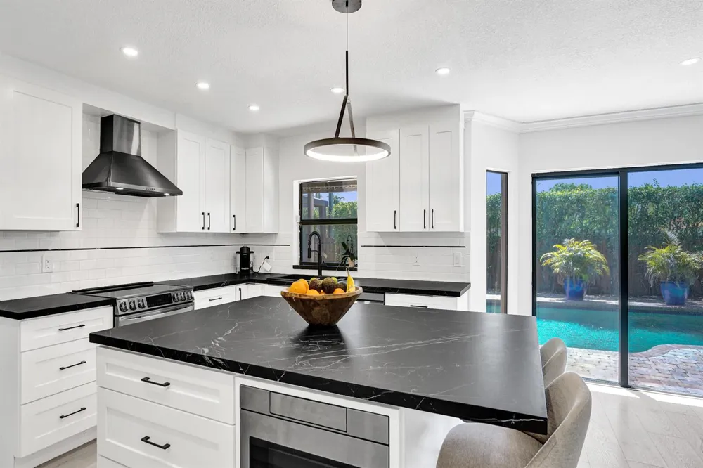 10650 Paris Street Cooper City, FL 33026