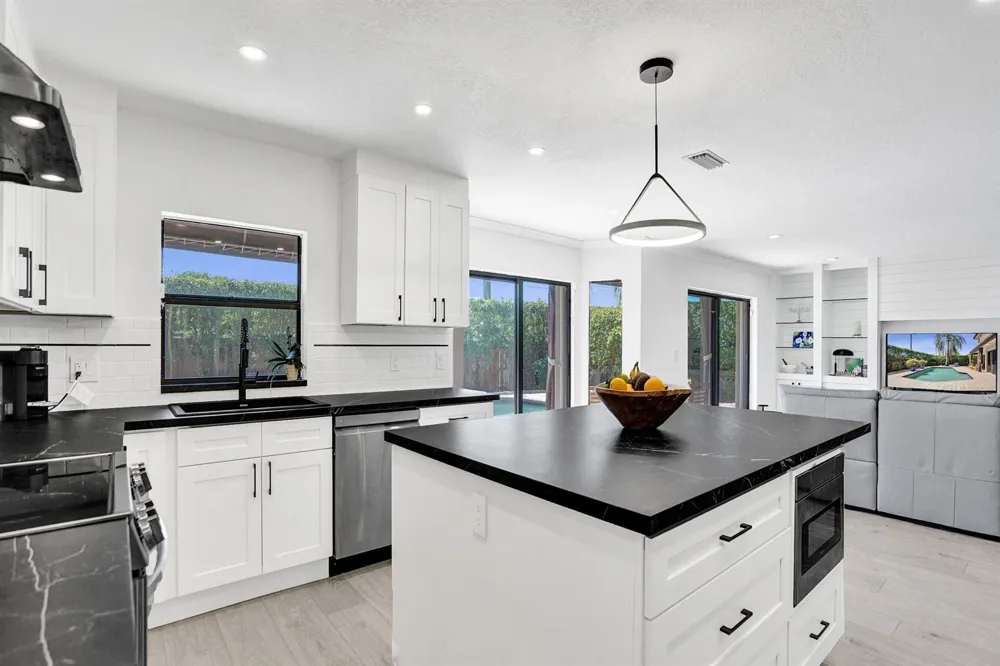 10650 Paris Street Cooper City, FL 33026