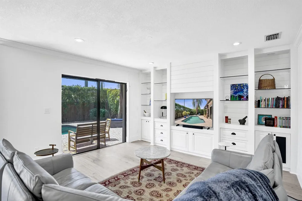 10650 Paris Street Cooper City, FL 33026