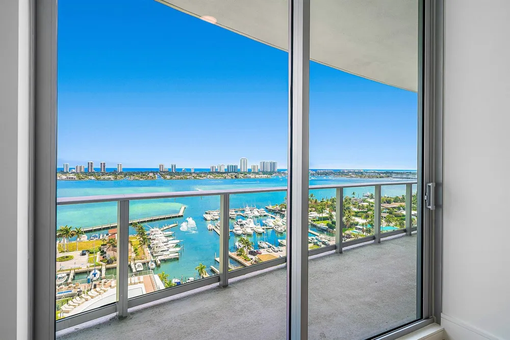 220 Lake Shore Drive #1508 Lake Park, FL 33403