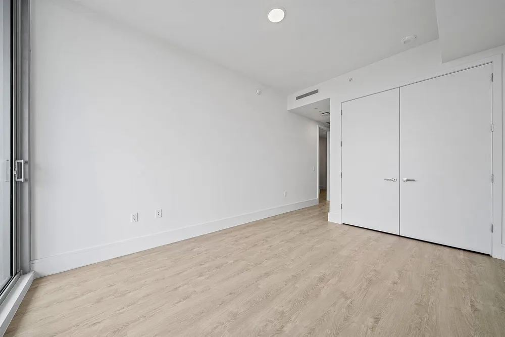 220 Lake Shore Drive #1508 Lake Park, FL 33403