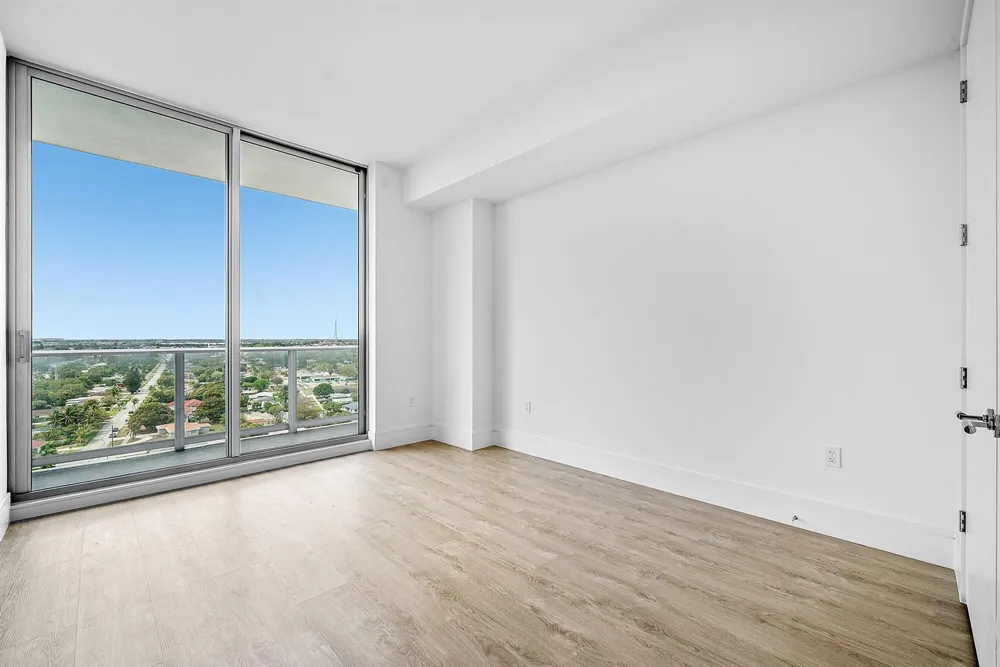 220 Lake Shore Drive #1508 Lake Park, FL 33403