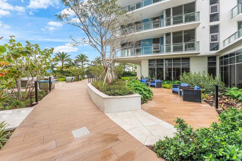 220 Lake Shore Drive #1508 Lake Park, FL 33403