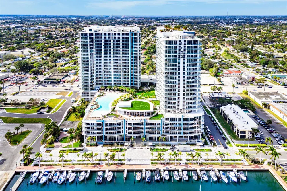 220 Lake Shore Drive #1508 Lake Park, FL 33403