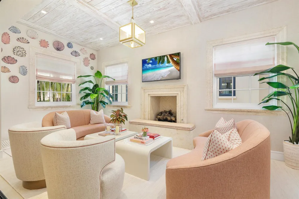 5 Via Flagler Palm Beach, FL 33480