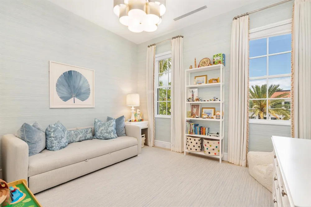5 Via Flagler Palm Beach, FL 33480