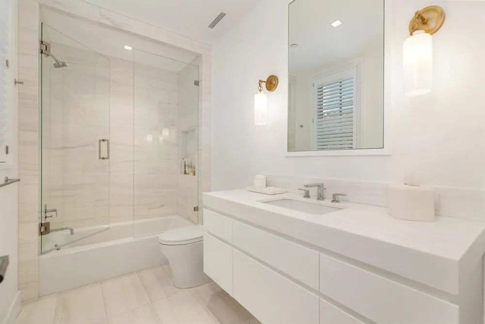 5 Via Flagler Palm Beach, FL 33480