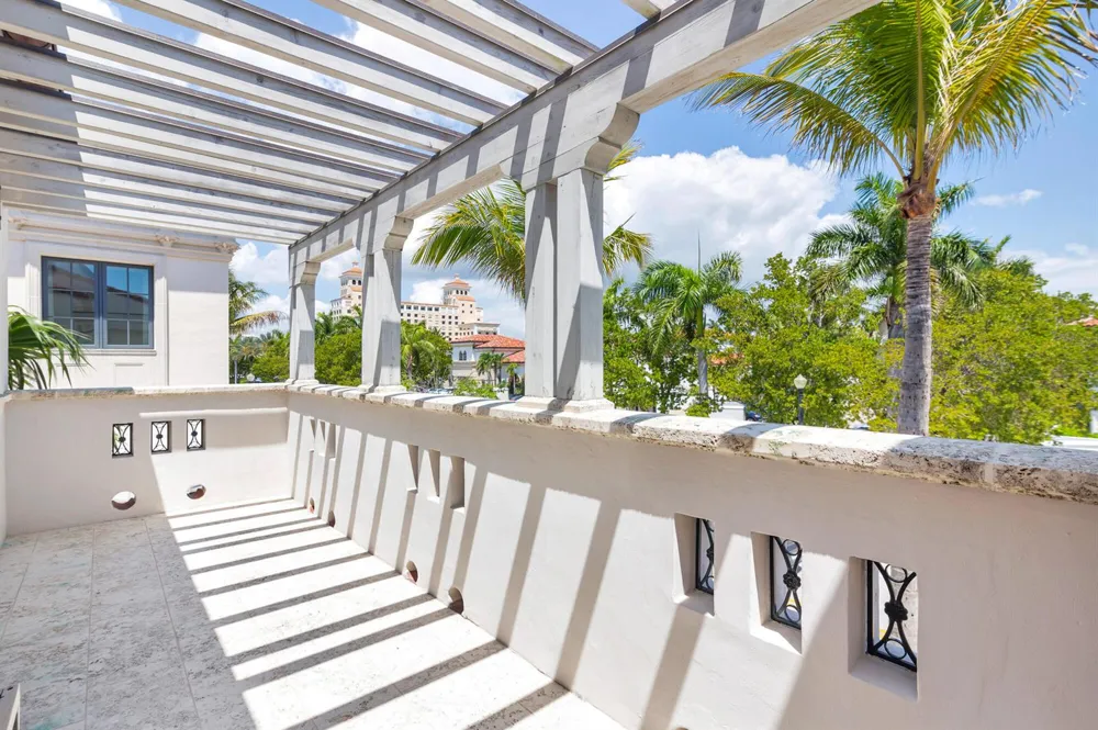 5 Via Flagler Palm Beach, FL 33480