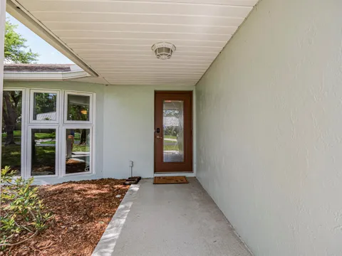 595 45th Court