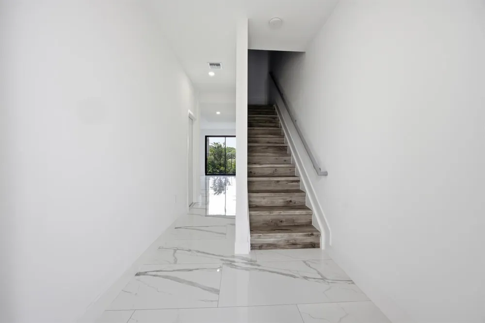1544 NW 1st Avenue Pompano Beach, FL 33060