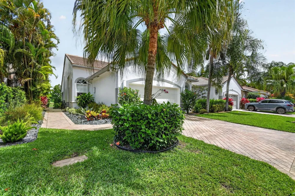 4634 Carlton Golf Drive Lake Worth, FL 33449