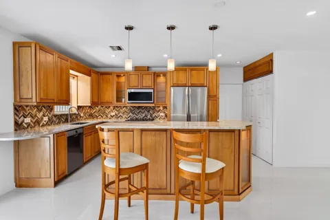 648 NW 30th Court