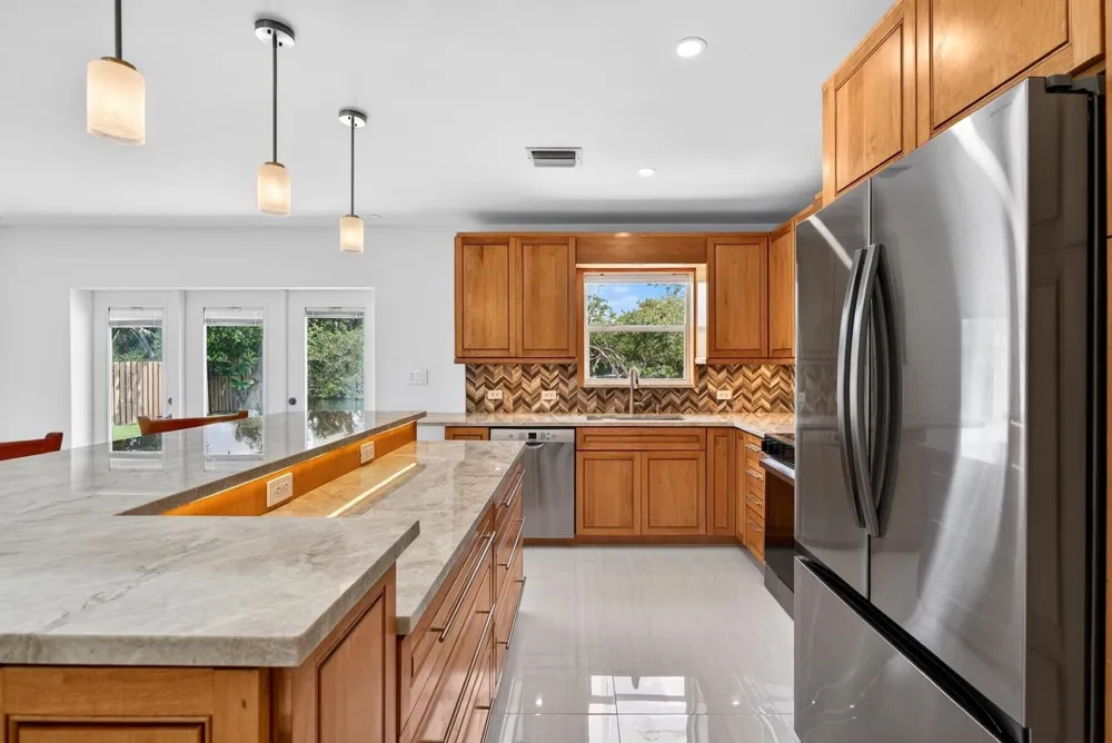 648 NW 30th Court Wilton Manors, FL 33311
