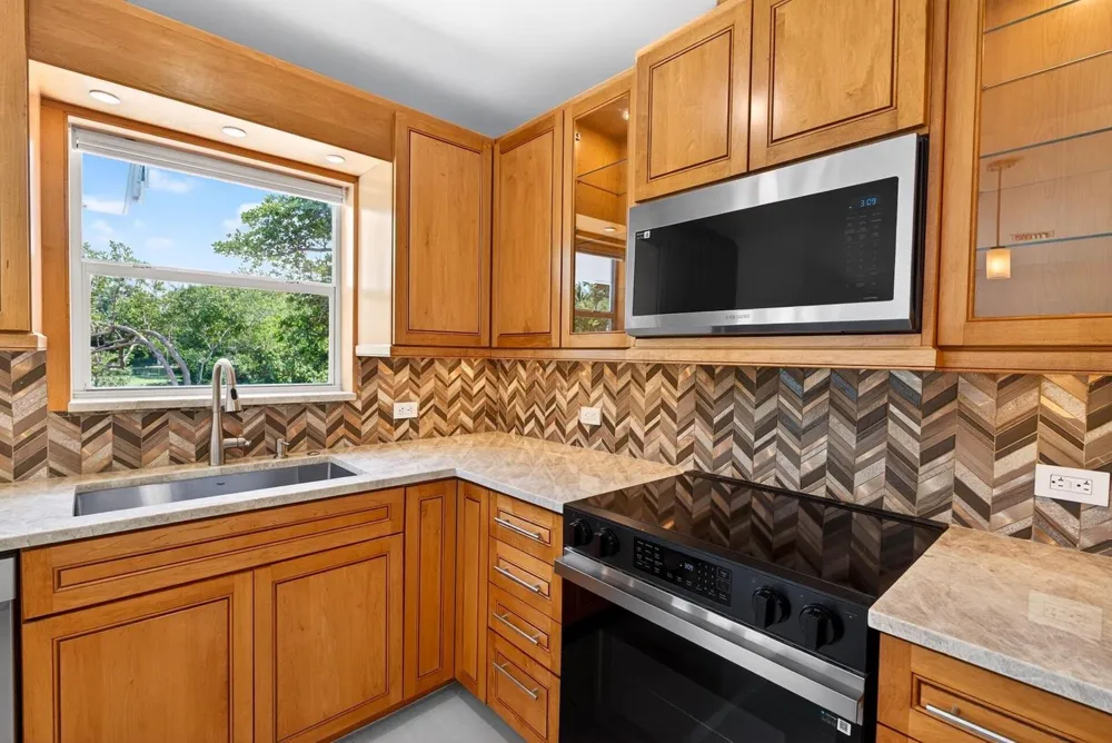 648 NW 30th Court Wilton Manors, FL 33311
