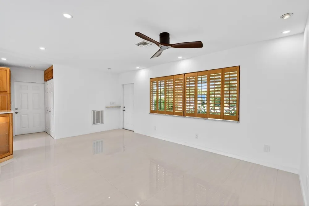 648 NW 30th Court Wilton Manors, FL 33311