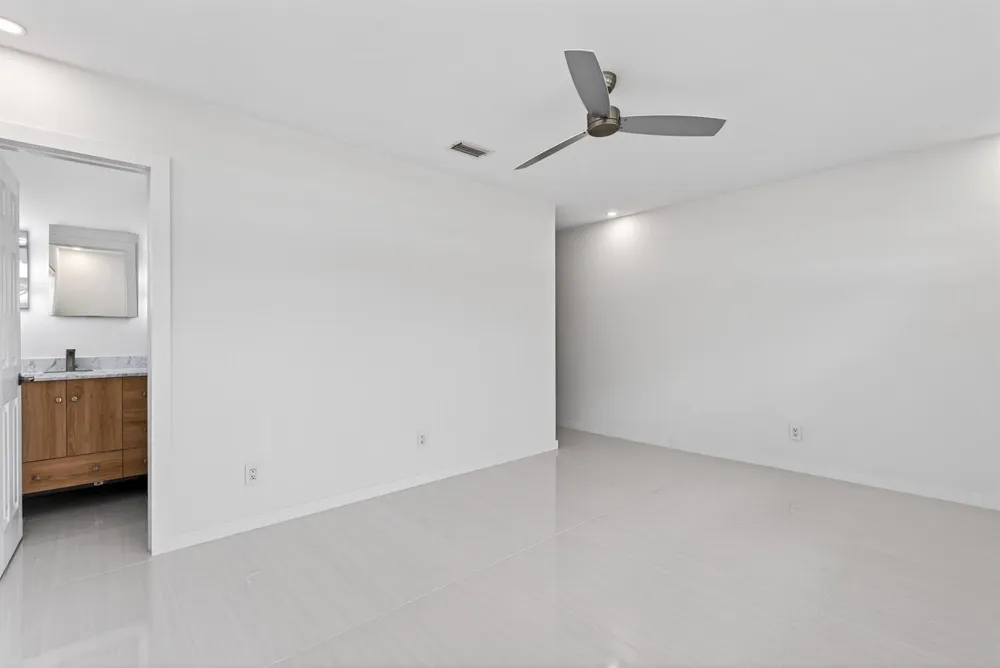 648 NW 30th Court Wilton Manors, FL 33311