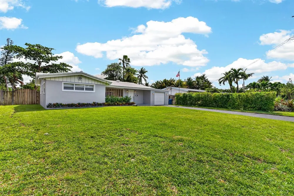 648 NW 30th Court Wilton Manors, FL 33311