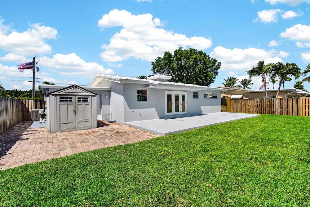 648 NW 30th Court Wilton Manors, FL 33311