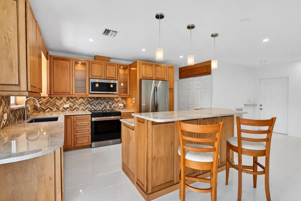 648 NW 30th Court Wilton Manors, FL 33311