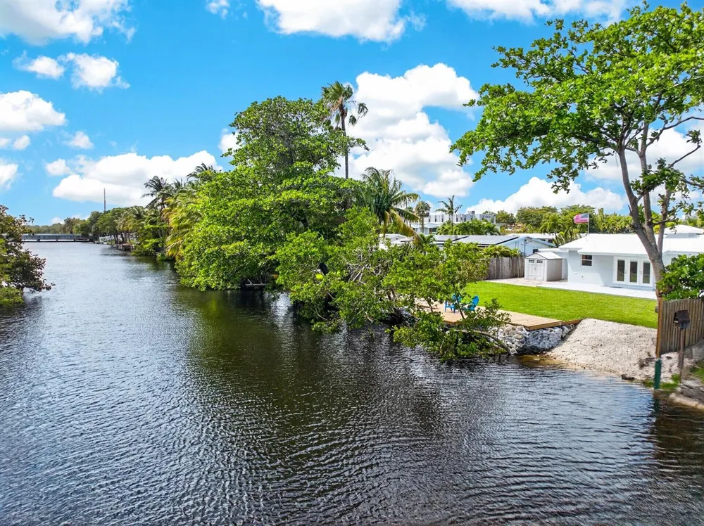 648 NW 30th Court Wilton Manors, FL 33311
