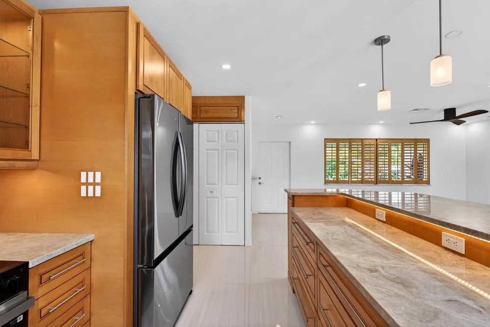 648 NW 30th Court Wilton Manors, FL 33311