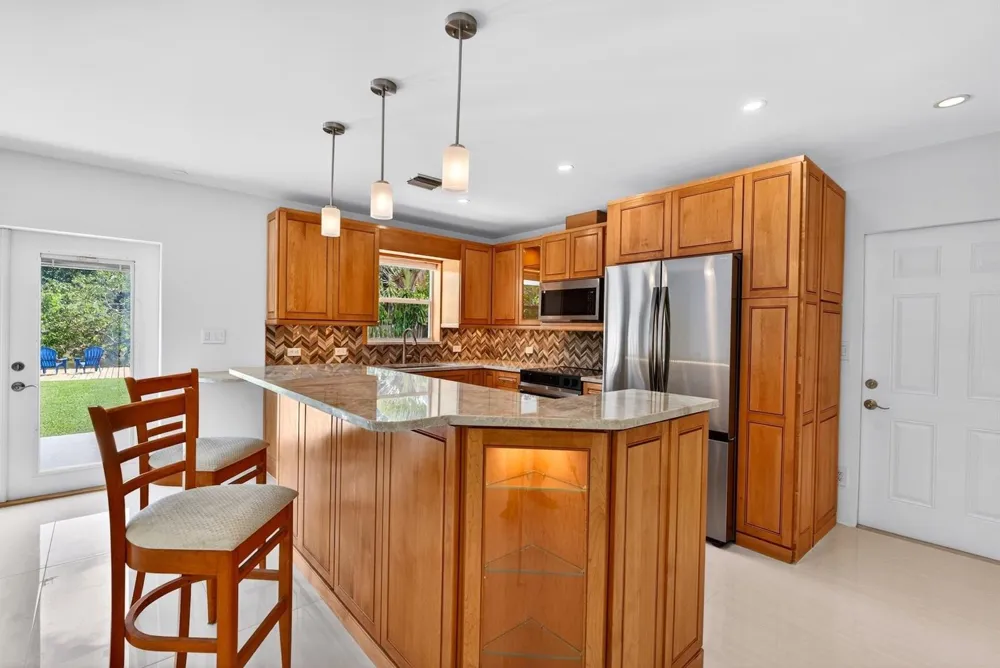 648 NW 30th Court Wilton Manors, FL 33311