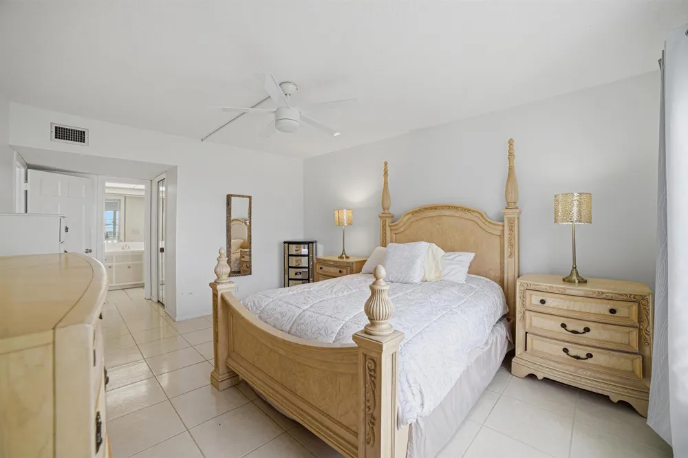169 Atlantis Boulevard #205 Atlantis, FL 33462
